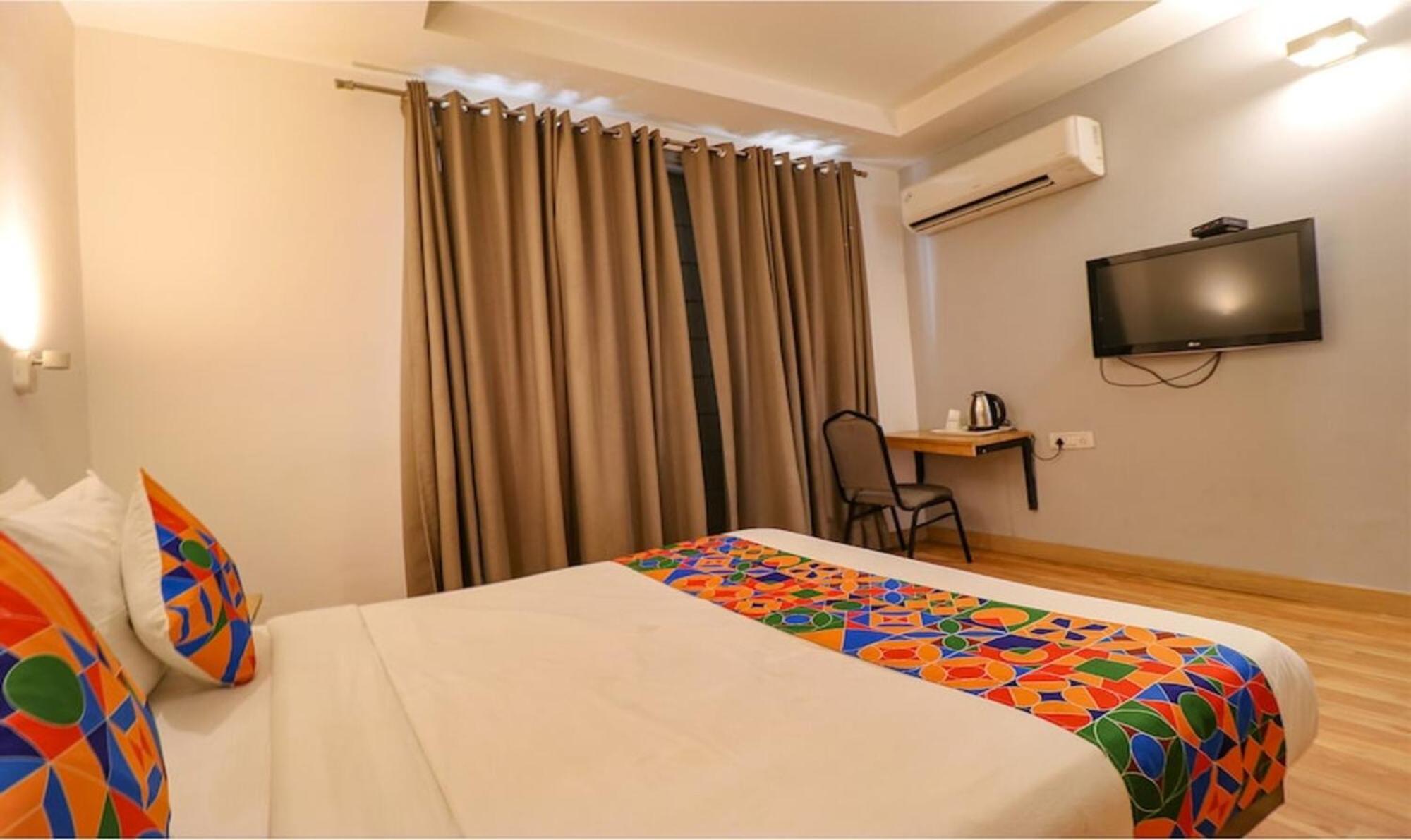 Fabhotel Majestic Jpm I Нью-Дели Экстерьер фото