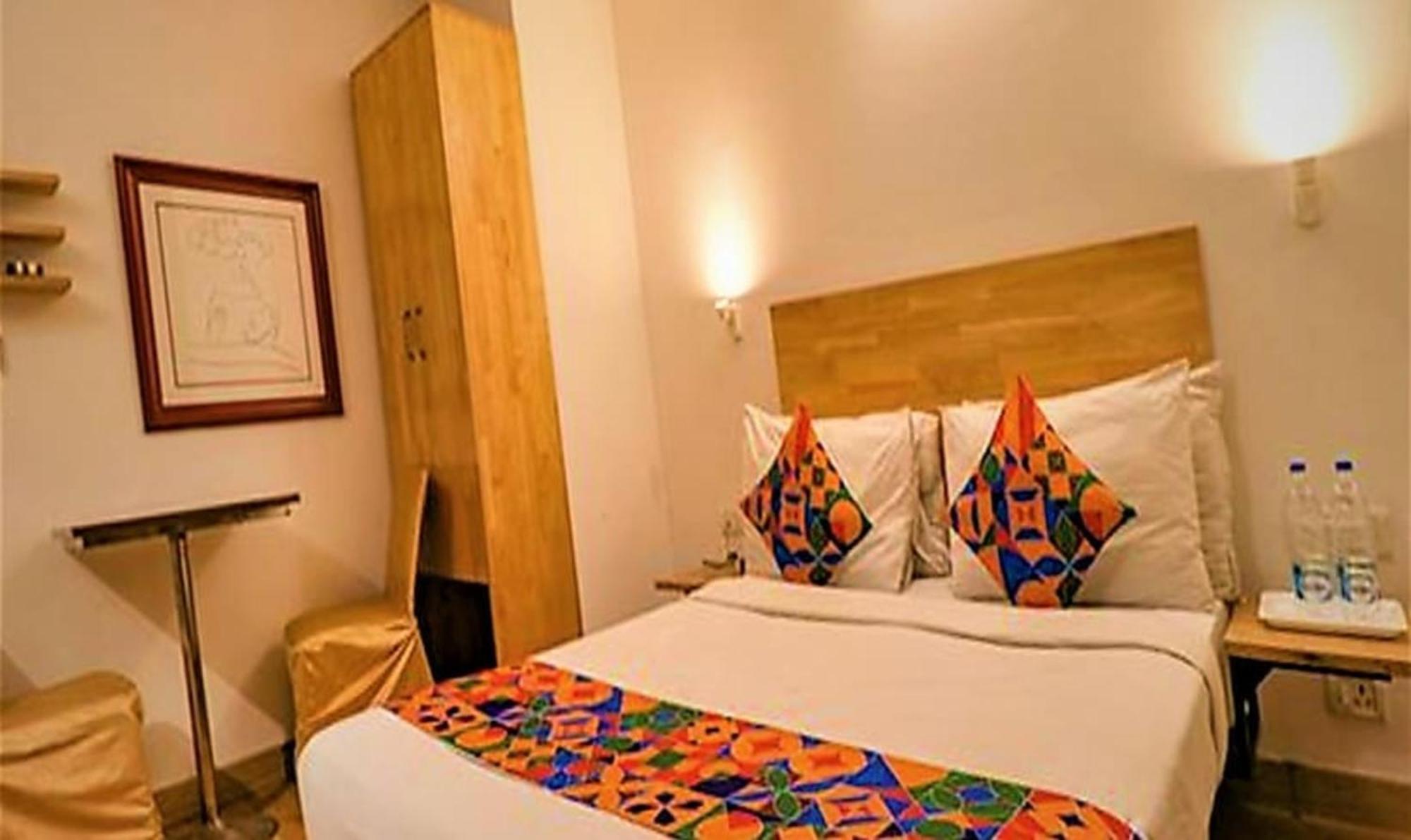 Fabhotel Majestic Jpm I Нью-Дели Экстерьер фото